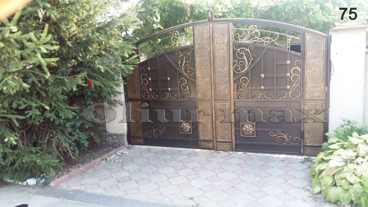 Balustrade, porți, copertine, garduri, gratii , uși metalice și alte confecții din fier forjat. imagine 4