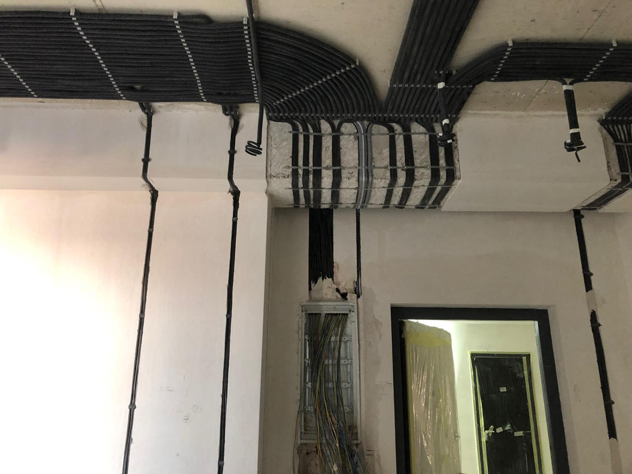 Lucrari de electricitate. calitate inalta. garantie изображение 9