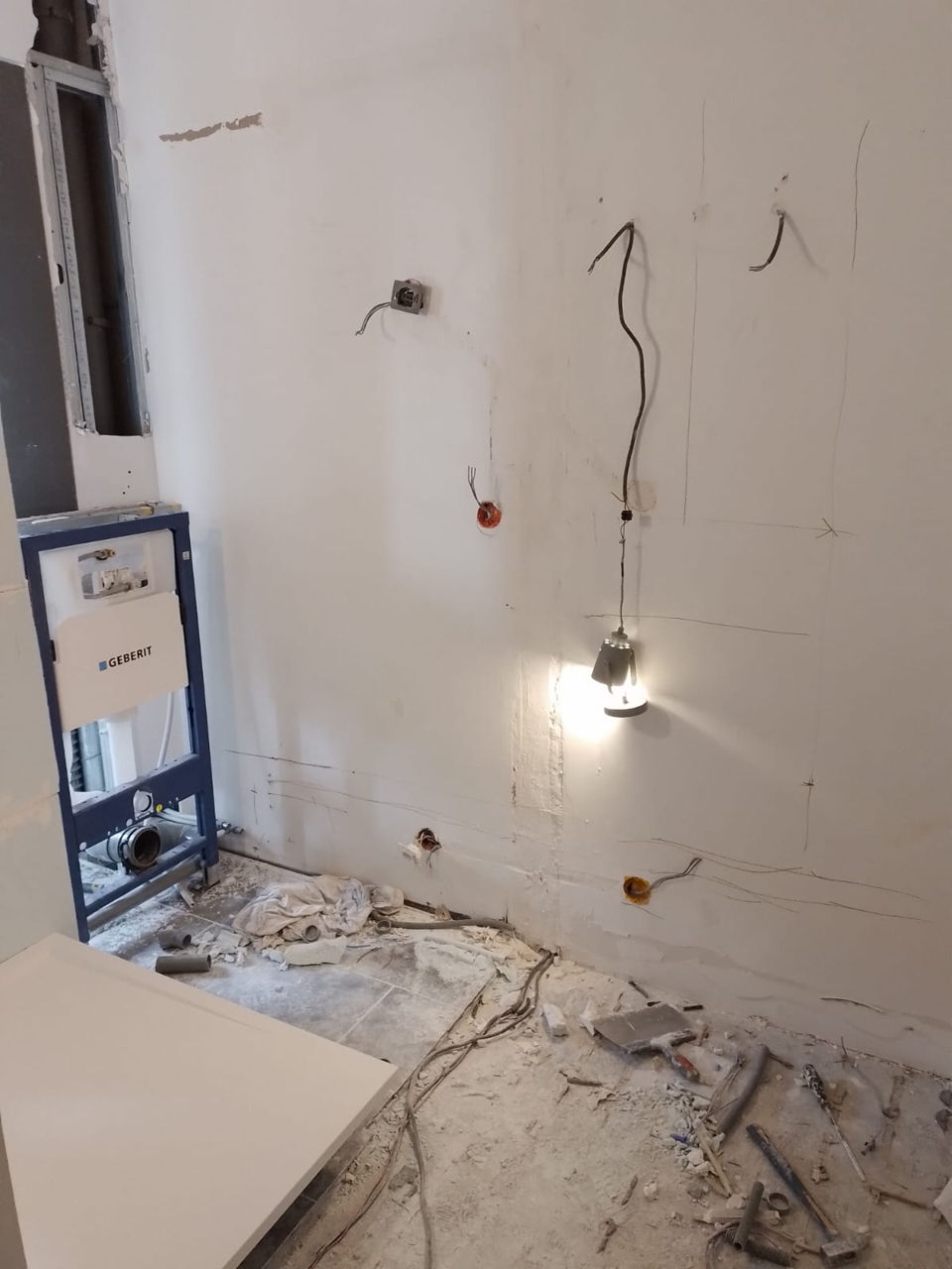 Reparatia grupurilor sanitare . Ремонт ванных комнат. Качественно изображение 6