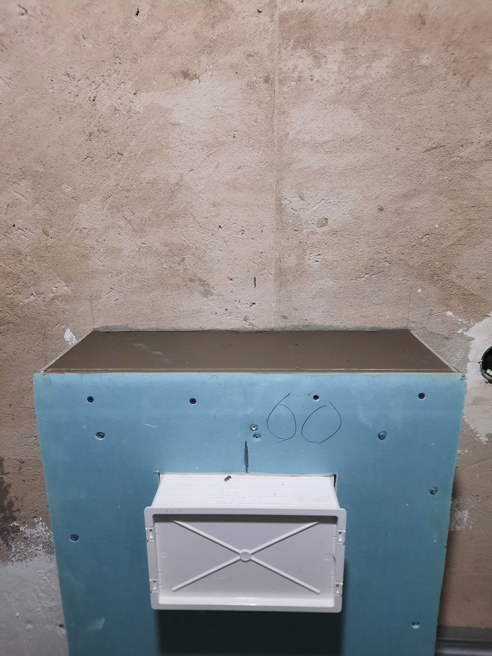 Reparatie baiea,dus cabine,tot sub cheie! imagine 5