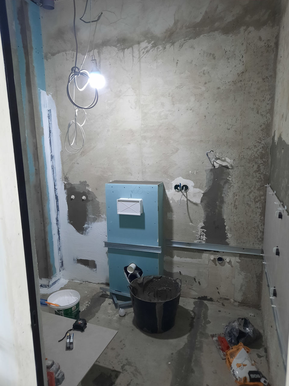 Reparatie baiea,dus cabine,tot sub cheie! imagine 7