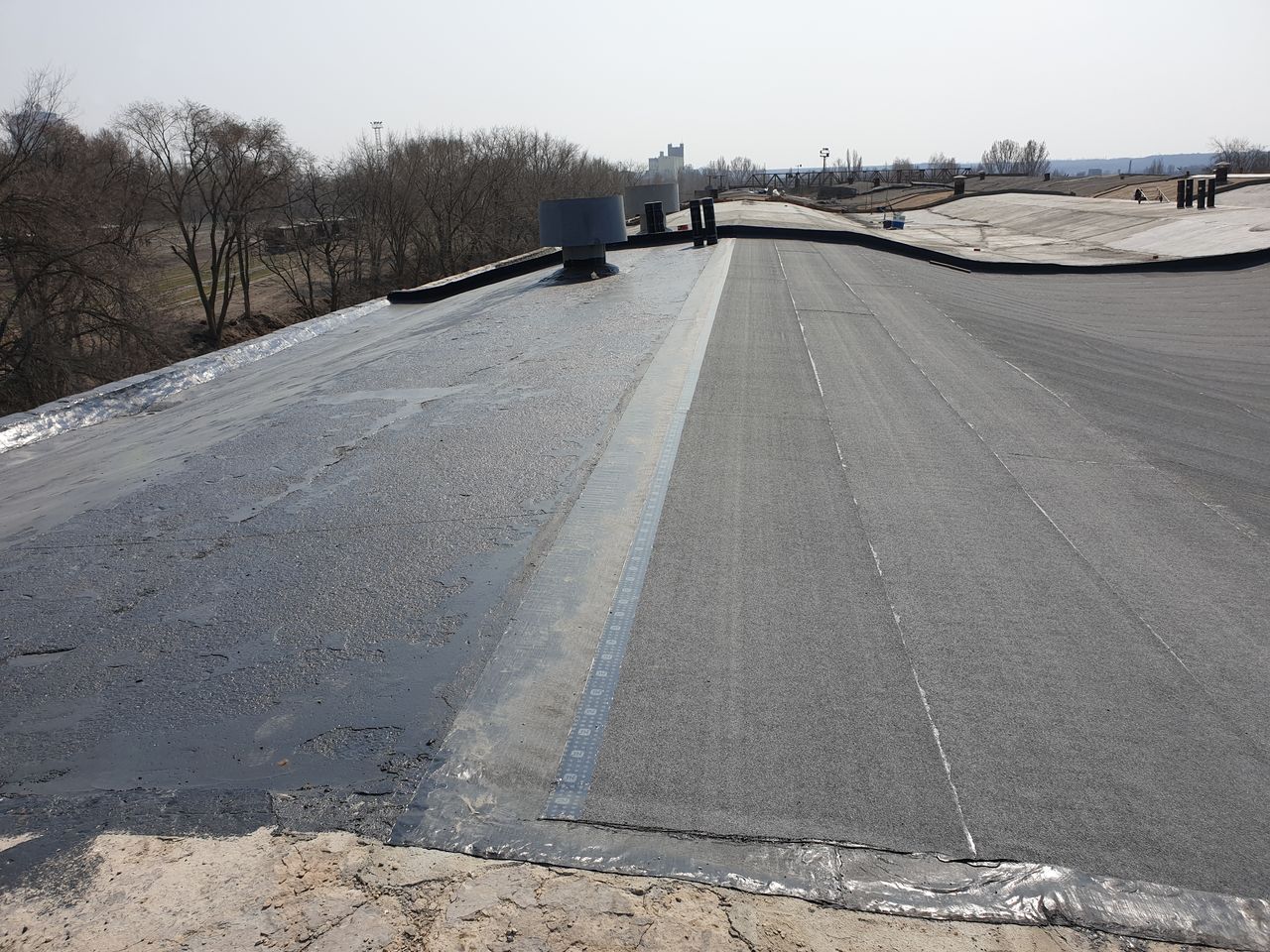 Reparații acoperișuri din material bituminos ремонт крыш imagine 3