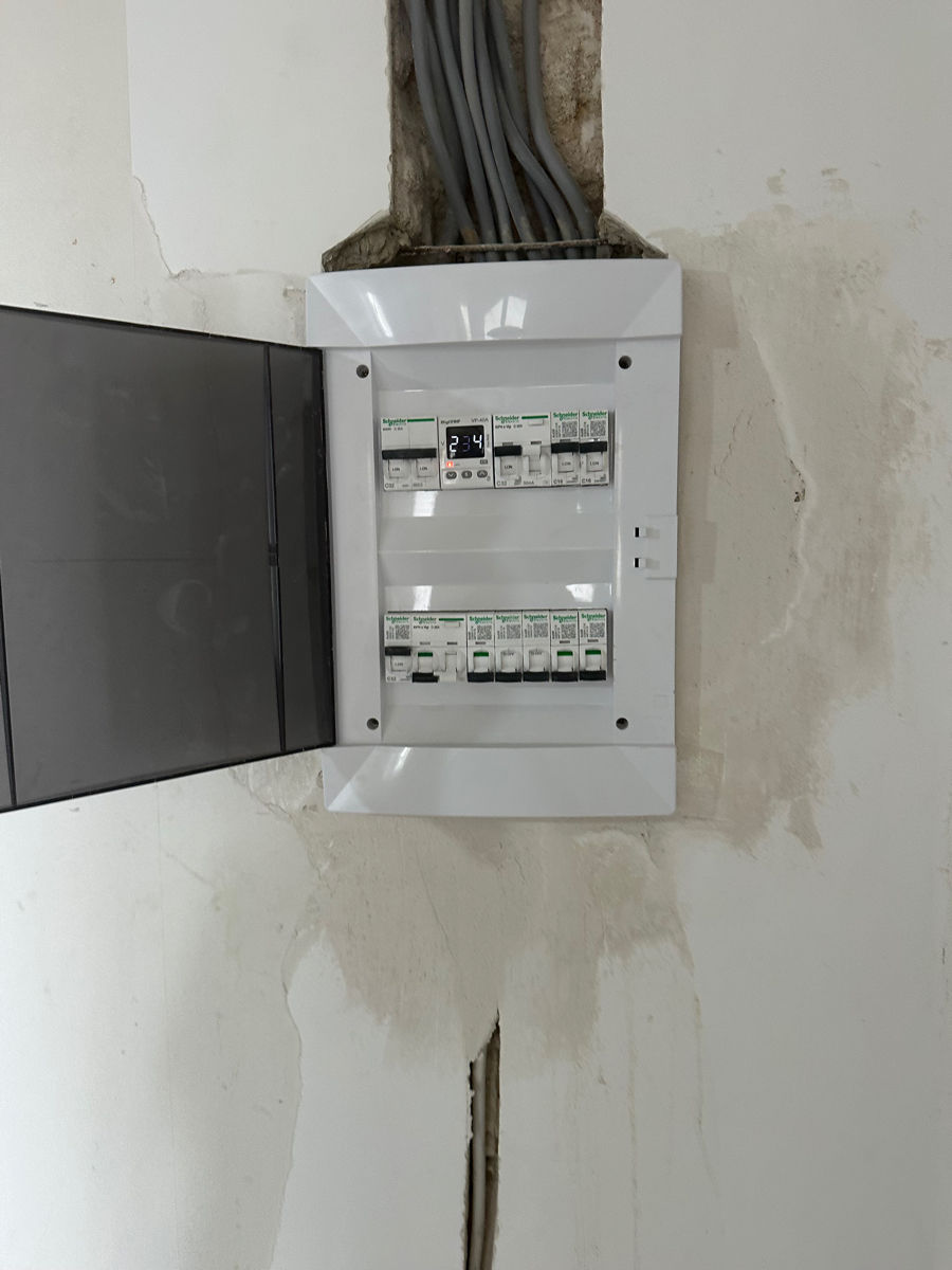 Servicii electrician în Chișinău изображение 3